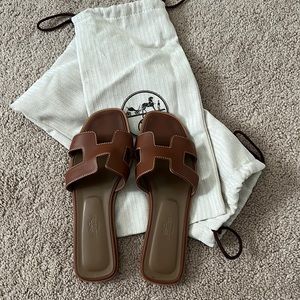 Hermes Oran sandal